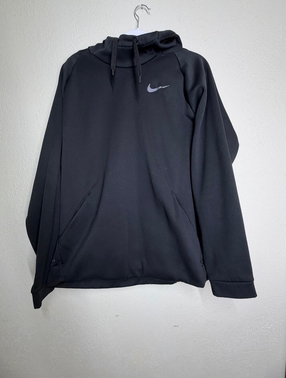 Nike Dri-FIT Men's XL Black Pullover Hoodie Swoosh Athletic Sweatshirt